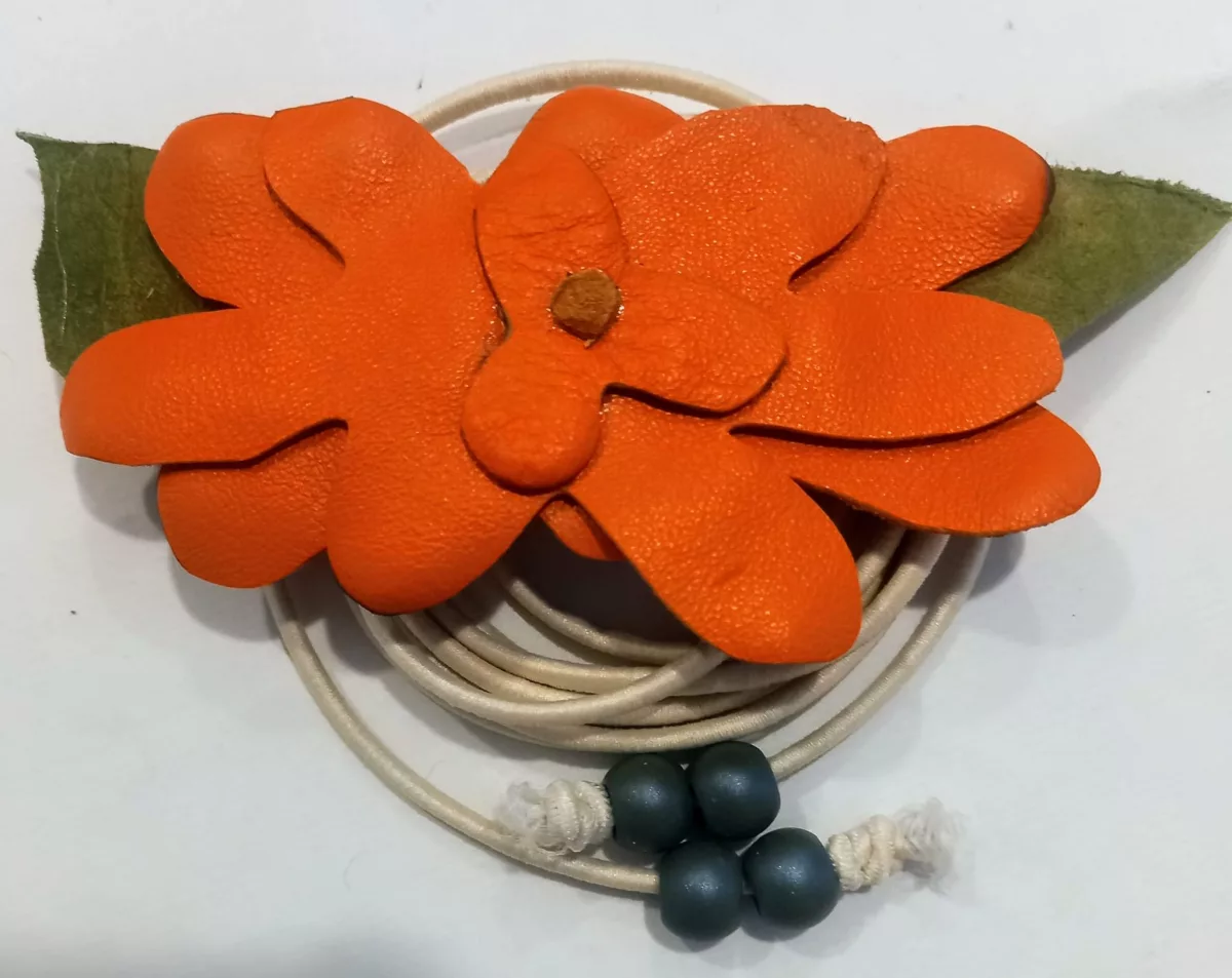 Flor de Cuero Grande Naranja